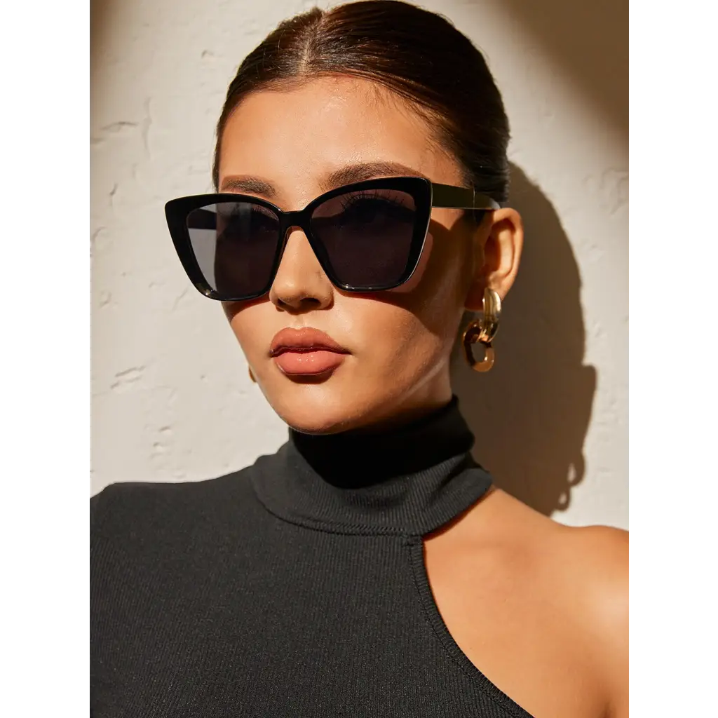 Elegant Classy Sunglasses - Women Fashion Glasses